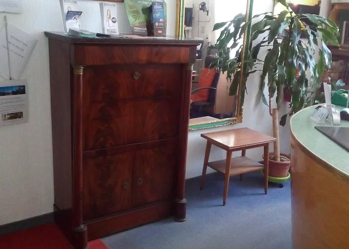 Albergo Cavour Self Check-In Livorno